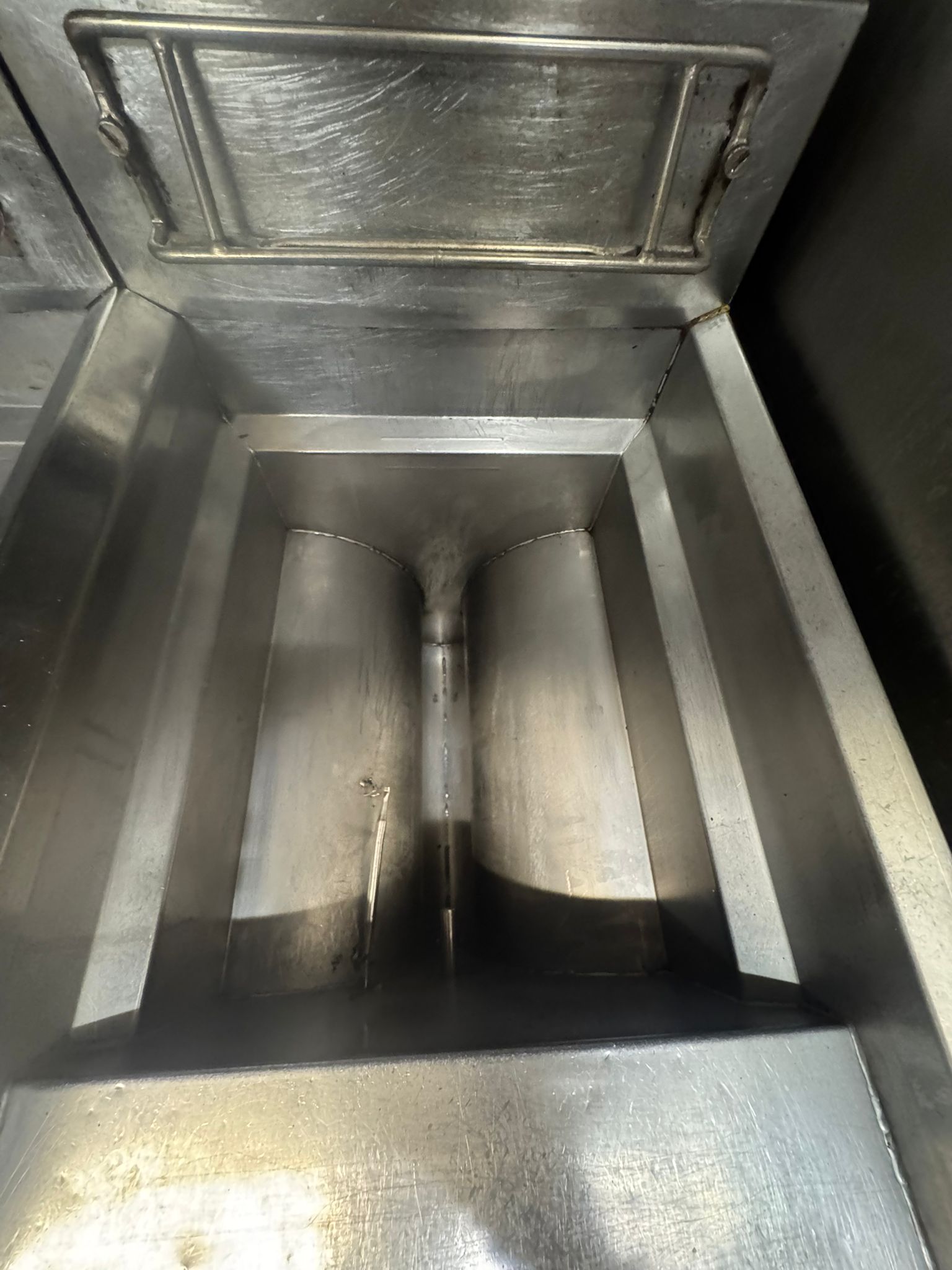 Fryer after professional cleaning - spotless